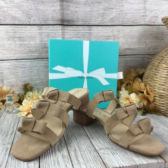 Sole Society Shoes Sole Society Ezah Bow Slide Tan Suede Sandal
